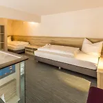 Han/Misafirhane Schumanns Garten