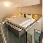 Han/Misafirhane Schumanns Garten Weißenfels