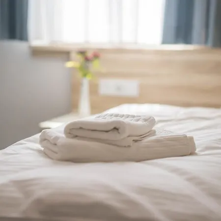 Schumanns Garten 여관 Weißenfels